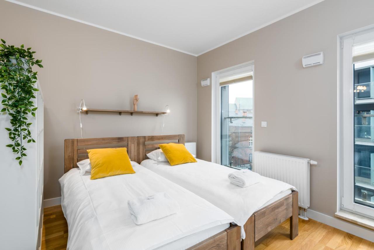 Apartament Black & White Mostowa By Renters 波兹南 外观 照片