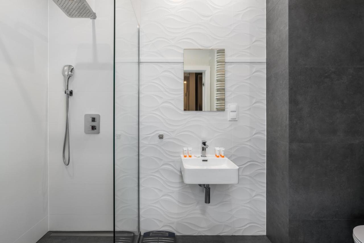 Apartament Black & White Mostowa By Renters 波兹南 外观 照片